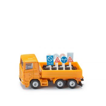 Road maintenance lorry