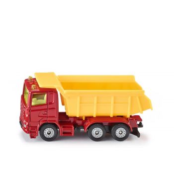 Truck with tipping trailer