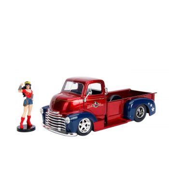 Chevy coe pick-up 1952 with figure wonder woman dc comics 1:24