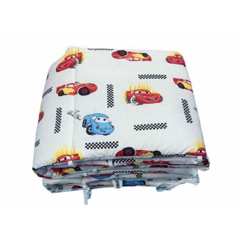 Set de aparatori pufoase h35 pat 120x60 cm DeLuxe Cars pe alb