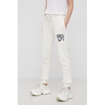 Superdry Pantaloni femei, culoarea crem, cu imprimeu