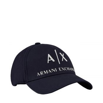 Baseball hat with logo