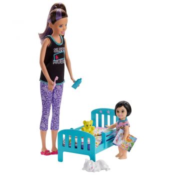 Set Barbie by Mattel Family Skipper Mergem la nani