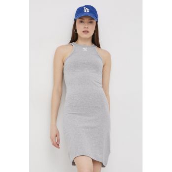 adidas Originals rochie HF7486 culoarea gri, mini, mulat HF7486-MGREYH