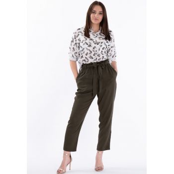 Pantaloni crop cu talie inalta