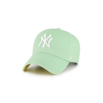47brand șapcă MLB New York Yankees culoarea verde, cu imprimeu ieftina