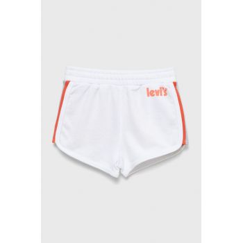 Levi's pantaloni scurti copii culoarea alb, cu imprimeu