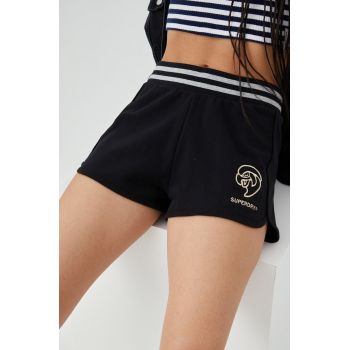 Superdry pantaloni scurti femei, culoarea negru, cu imprimeu, high waist