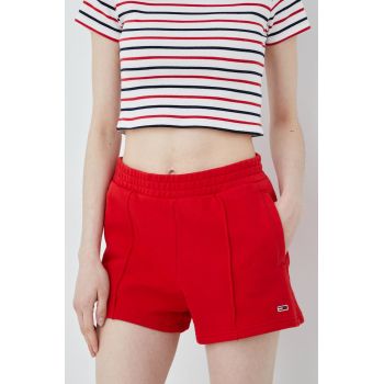 Tommy Jeans pantaloni scurti din bumbac femei, culoarea rosu, neted, high waist