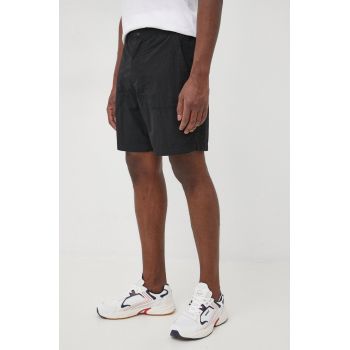 GAP pantaloni scurti barbati, culoarea negru