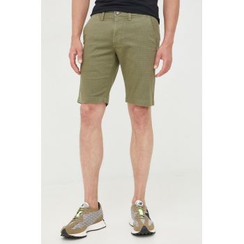 Pepe Jeans pantaloni scurti barbati, culoarea verde