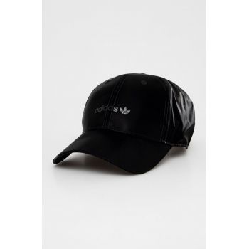 adidas Originals șapcă culoarea negru, neted