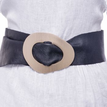 Curea neagra din piele naturala cu latime de 8 cm, catarama aurie neregulata