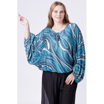 Bluza din satin imprimat predominant turcoaz, cu maneci ample