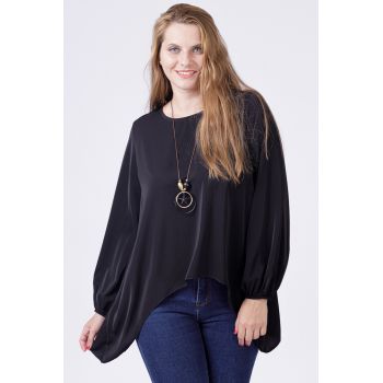 Bluza in colturi neagra, cu colier cadou