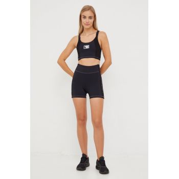 LaBellaMafia top și pantaloni scurți de antrenament Unbroken femei, culoarea negru