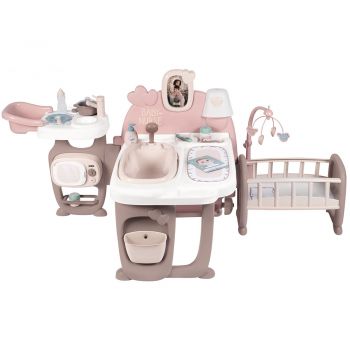 Centru de ingrijire pentru papusi Smoby Baby Nurse Doll`s Play Center maro cu 23 accesorii la reducere