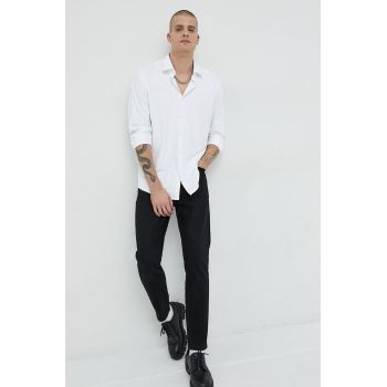 HUGO cămașă bărbați, culoarea alb, cu guler clasic, slim 50481195