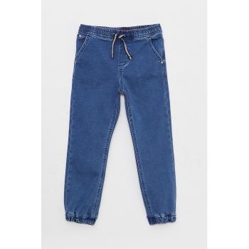 Pantaloni jogger de denim cu talie elastica