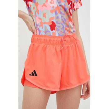 Adidas Performance pantaloni scurți de antrenament Club femei, culoarea portocaliu, neted, medium waist