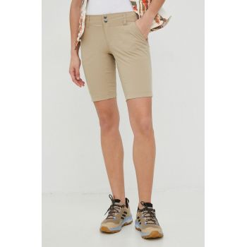 Columbia pantaloni scurți outdoor Saturday Trail femei, culoarea bej, uni, medium waist 1579881