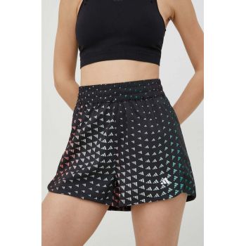 adidas Performance pantaloni scurți de antrenament Brand Love culoarea negru, modelator, high waist ieftini