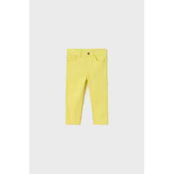 Mayoral pantaloni bebe culoarea galben, neted