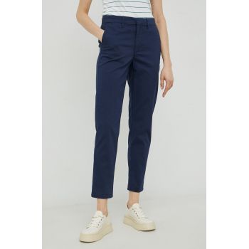 Levi's pantaloni femei, culoarea albastru marin, mulata, medium waist