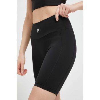 Fila pantaloni scurți de antrenament Rakanda culoarea negru, neted, high waist