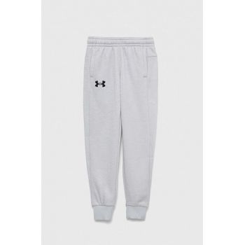 Under Armour pantaloni de trening pentru copii culoarea gri, neted