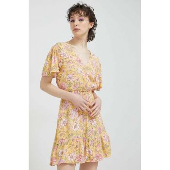 Billabong rochie culoarea galben, mini, evazati