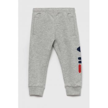 Fila pantaloni de trening pentru copii culoarea gri, cu imprimeu