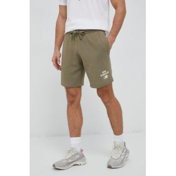 New Balance pantaloni scurti barbati, culoarea verde