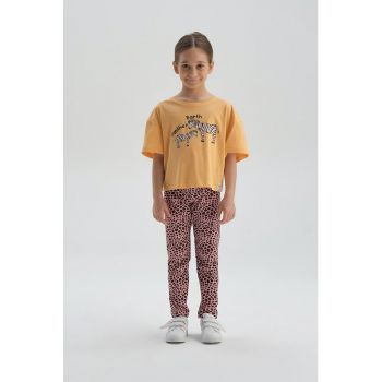 Pantaloni cu animal print