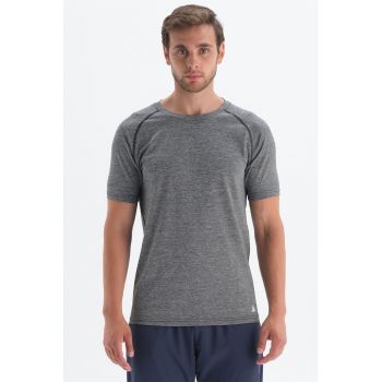 Tricou cu maneci raglan