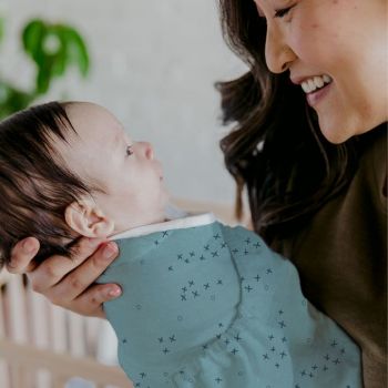 Sistem de Infasare Ergobaby Hugs Albastru