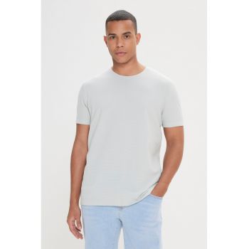 Tricou slim fit din amestec de modal cu decolteu la baza gatului