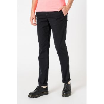 Pantaloni chino slim fit din amestec de bumbac