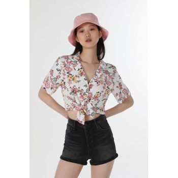 Camasa crop regular fit cu maneci scurte si model floral ieftina