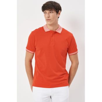 Tricou polo slim fit cu fenta cu nasturi