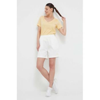 New Balance pantaloni scurti femei, culoarea alb, neted, high waist la reducere