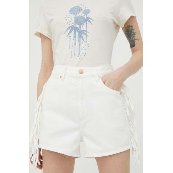 Wrangler pantaloni scurti jeans Fringed Festival femei, culoarea alb, neted, high waist