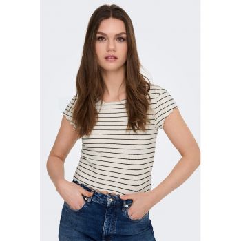 Tricou crop cu model in dungi