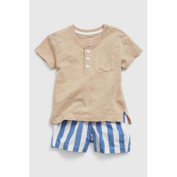 Set de tricou de bumbac si pantaloni scurti cu imprimeu - 2piese