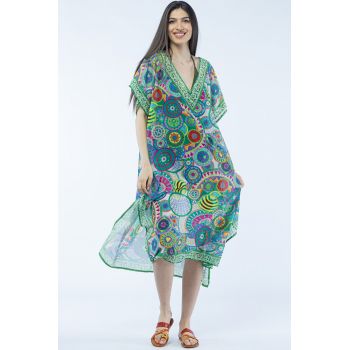 Rochie lunga de plaja tip poncho cu imprimeu mandale in nuante de verde