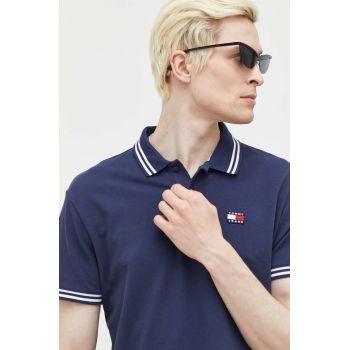 Tommy Jeans polo de bumbac culoarea albastru marin, modelator