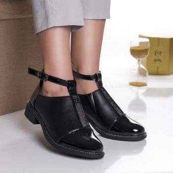 Pantofi dama casual negri din piele ecologica pintil