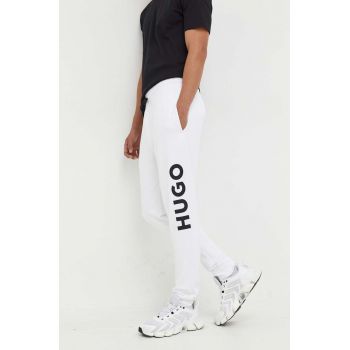 HUGO pantaloni de trening din bumbac culoarea negru, cu imprimeu 50473211