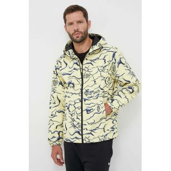 Helly Hansen geaca x Evan Suseg barbati, culoarea galben, de tranzitie