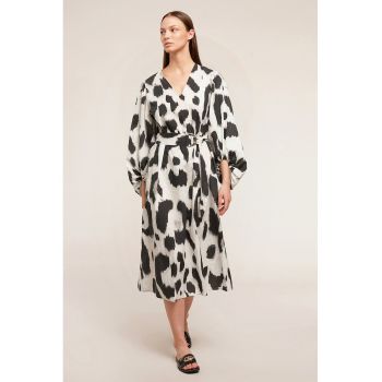 Rochie midi evazata cu animal print